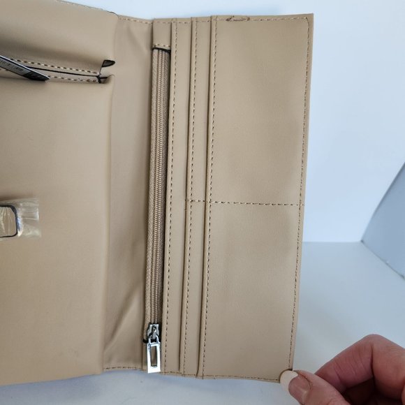 Guess - Campo Mini - Wallet/Purse/ Crossbody Purse - Cocoa - New with Tags - Picture 7 of 9